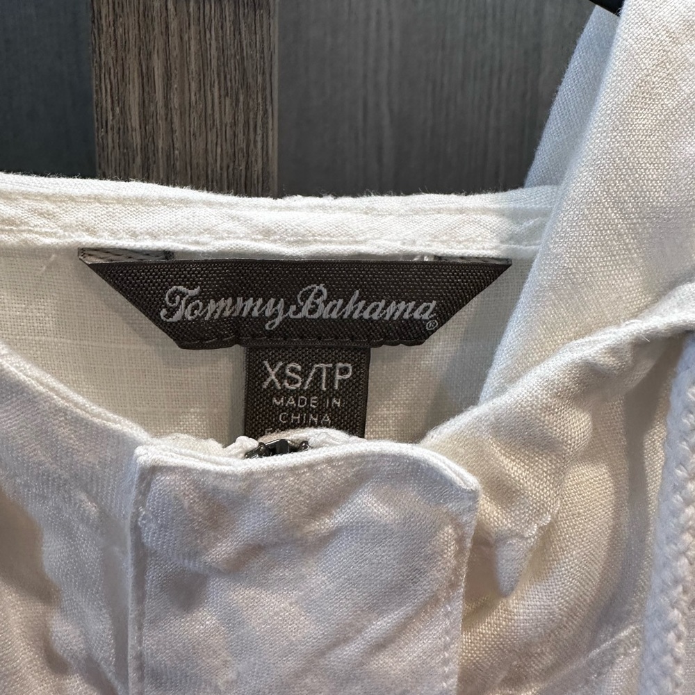 Tommy Bahama size XS - Picture 2 of 4